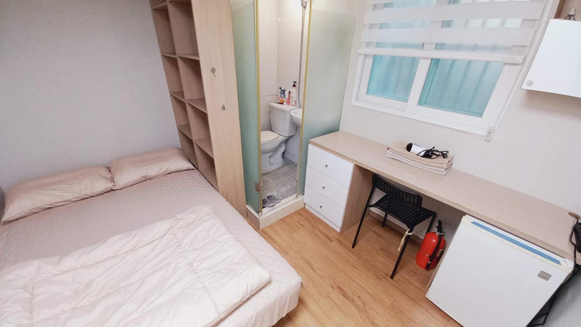 Haechi Stay Guesthouse - For Foreigners Only Сеул Экстерьер фото