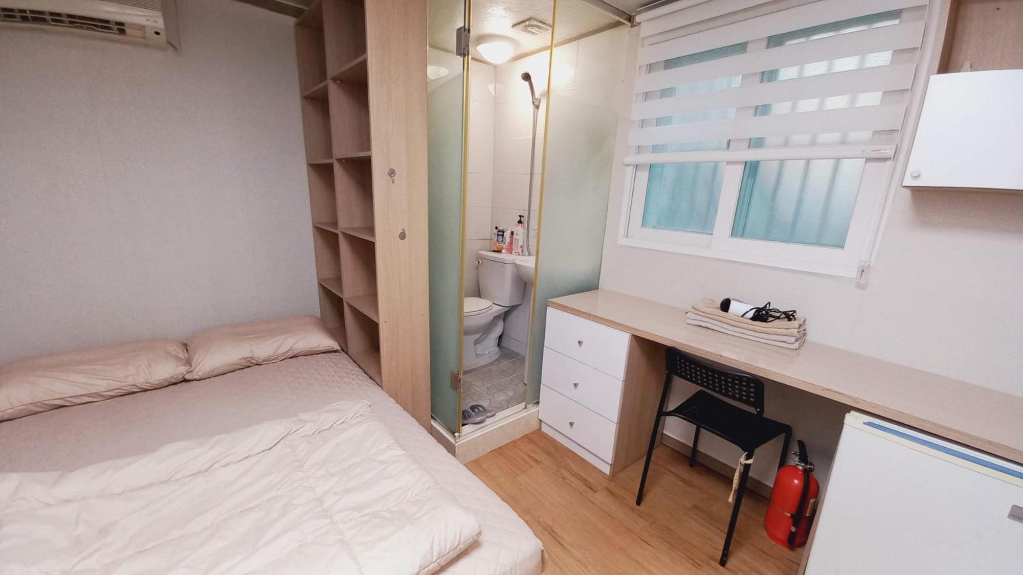 Haechi Stay Guesthouse - For Foreigners Only Сеул Экстерьер фото